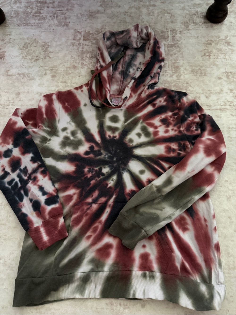 No Boundaries Tie-Dye Pullover Hoodie - Red, Olive & Black